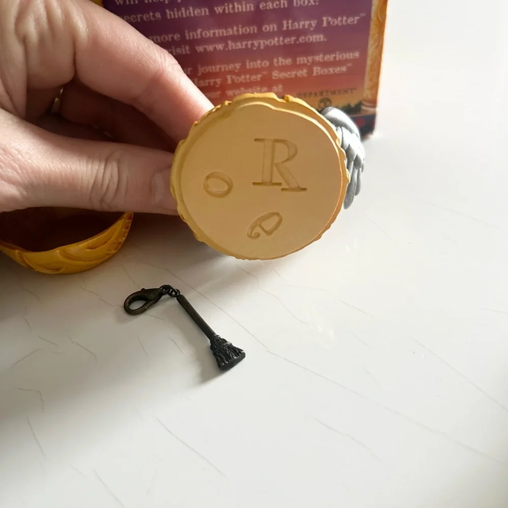 2000 Limited Edition Harry Potter Golden Snitch Secret Box
